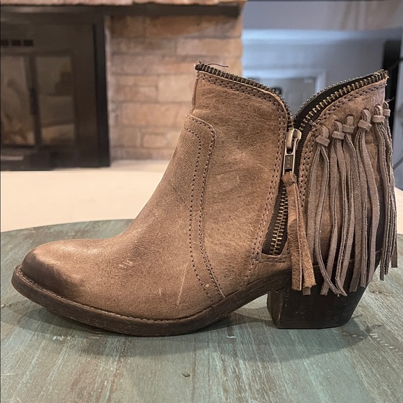 Circle G Fringe Ankle Booties | Gray Leather | Western Boho | Size 6 - Picture 2 of 13